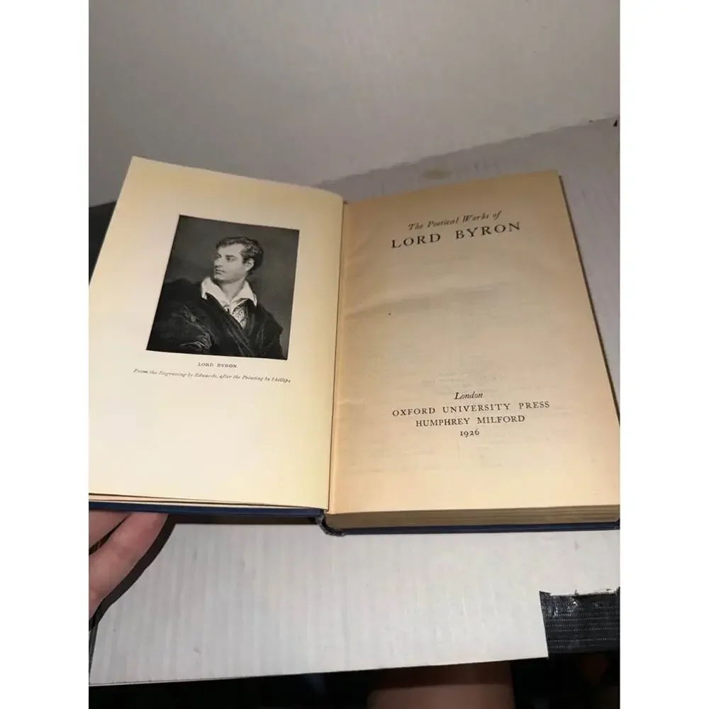 1928 HC Book the poetical works of Lord Byron Pub. By Oxford university press